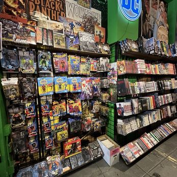 Top 5 Golden Apple Comics for Modern Collectors to Enhance Their Collection in 2025